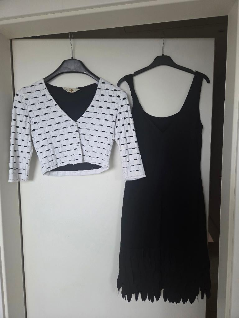 Ensemble petite veste blanche et robe noire, Taille 38/40 (M), Comme neuf, Enlèvement, SAGAE