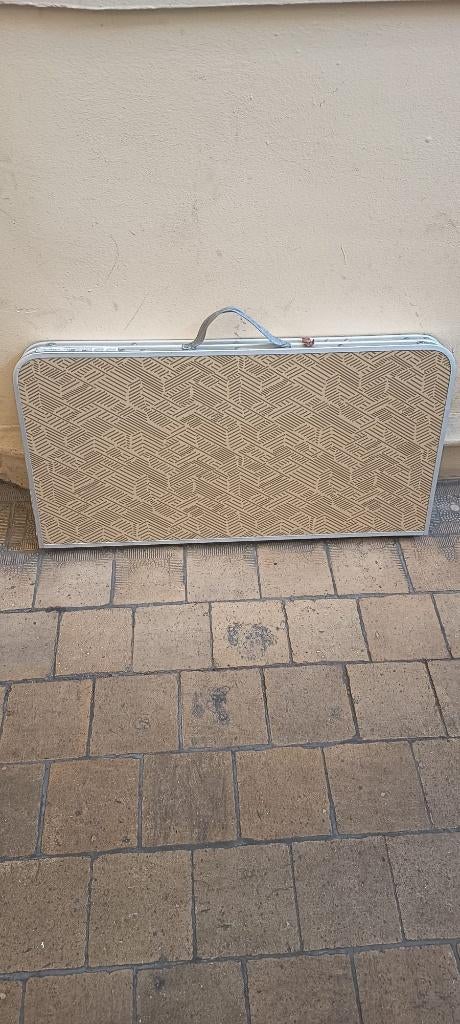 Table de camping pliable en bon état, Caravanes & Camping, Meubles de camping, Enlèvement, Comme neuf, Table de camping