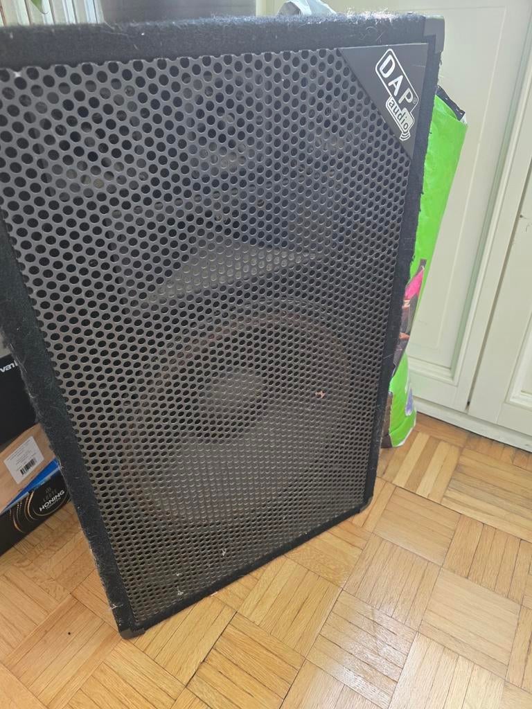 2 baffles dap audio 350watt rms + cables, Musique & Instruments, Amplis | Basse & Guitare
