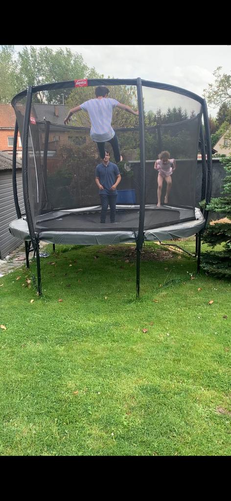 Perfecte Trampoline Berg - Grand Champion Regular grijs, Kinderen en Baby's, Speelgoed | Buiten | Trampolines, Zo goed als nieuw