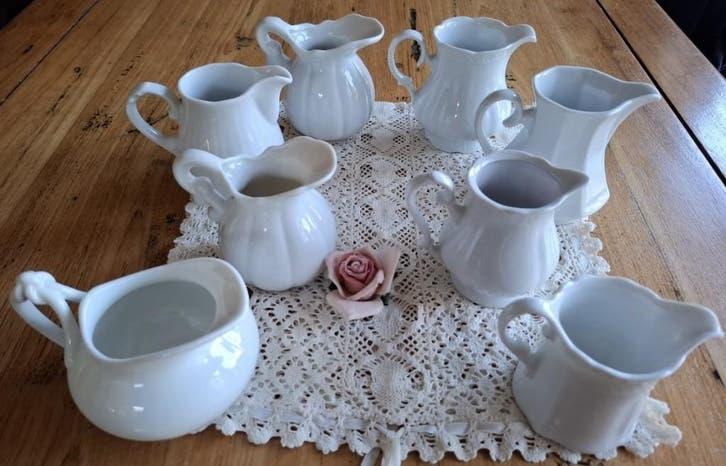 8 Wit porseleinen melkkannetjes, Maison & Meubles, Cuisine | Vaisselle, Uni, -, Utilisé, Autres types