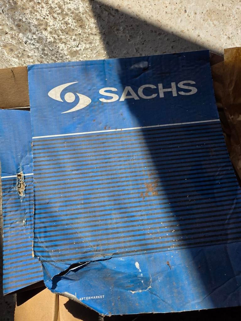 Embrayage moteur 1.5 dci neuf, Auto-onderdelen, Filters, Nissan, Renault, Dacia, Ophalen of Verzenden