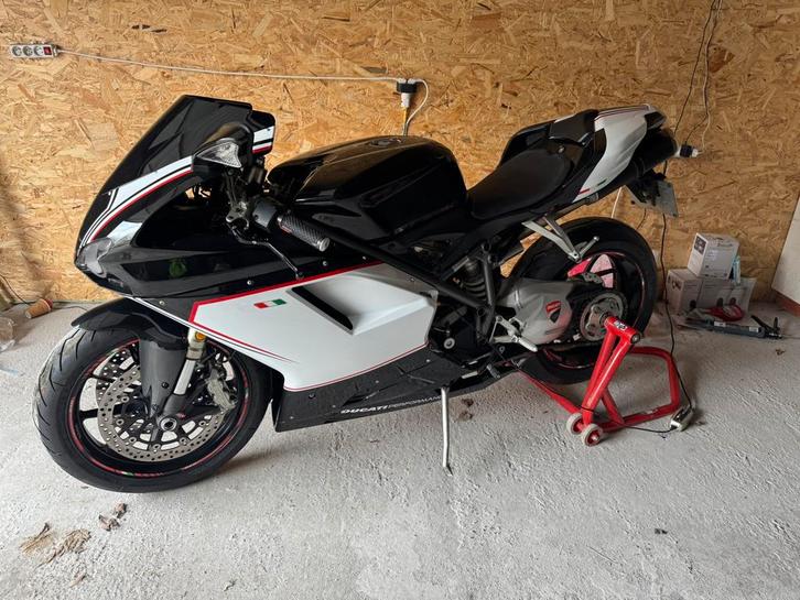 Ducati 848 Corse performance ( 2010), Motoren, Motoren | Ducati, Particulier, SuperMoto, meer dan 35 kW, 2 cilinders, Motorrijbewijs A