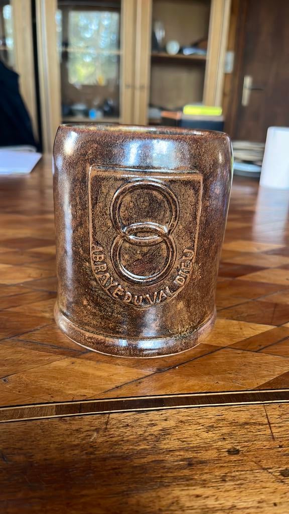 Brasserie val dieu ancienne chope en grés de Bouffioulx, Enlèvement ou Envoi, Comme neuf