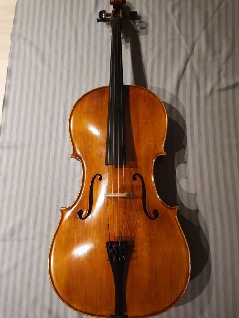 Violoncelle 4/4 allemand, Musique & Instruments, Instruments à cordes frottées | Violons & Altos, Enlèvement