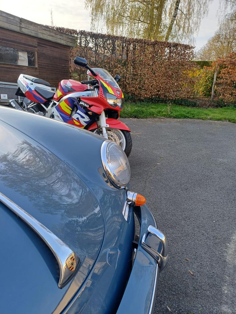 Honda cbr 900 RR fireblade, Entreprise