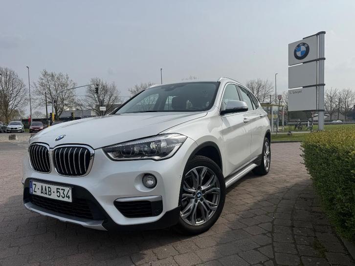 BMW X1 1.5iA sDrive18, BMW Service, Car-Play! C.T.+Car-Pass!, Auto's, BMW, Bedrijf, Te koop, X1, 360° camera, ABS, Achteruitrijcamera
