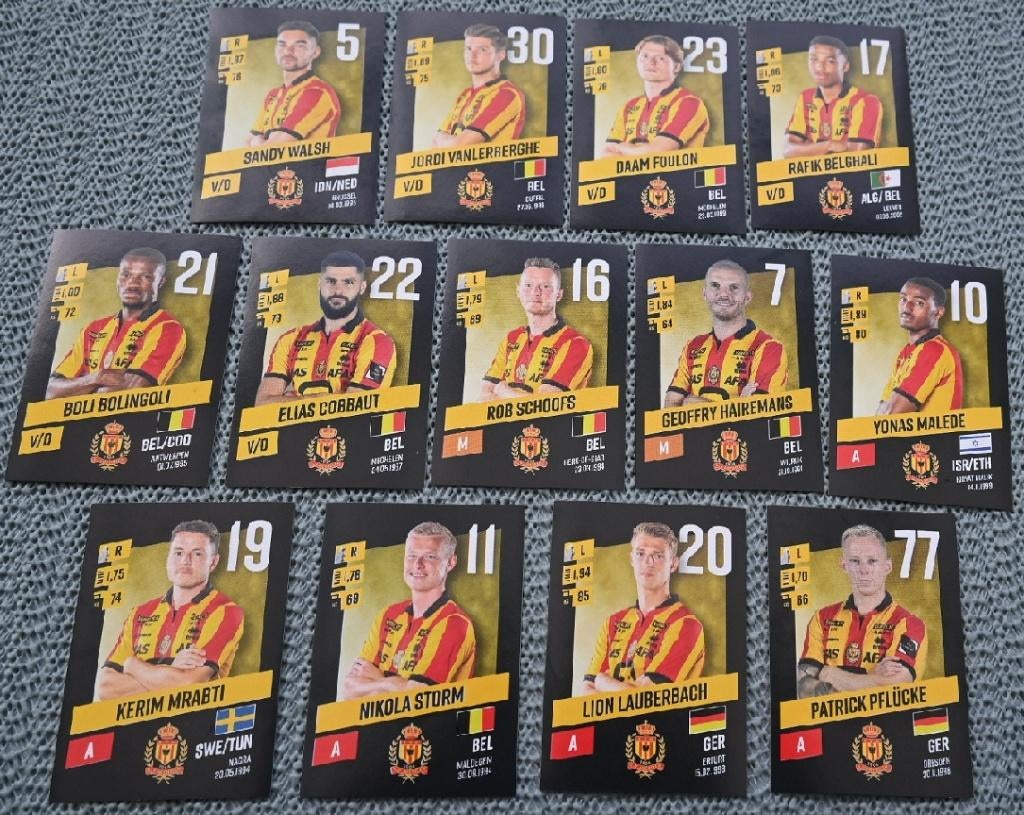 KV Mechelen / Lot van 61 stickers / Verschillende seizoenen, Ophalen of Verzenden, Zo goed als nieuw, Poster, Plaatje of Sticker