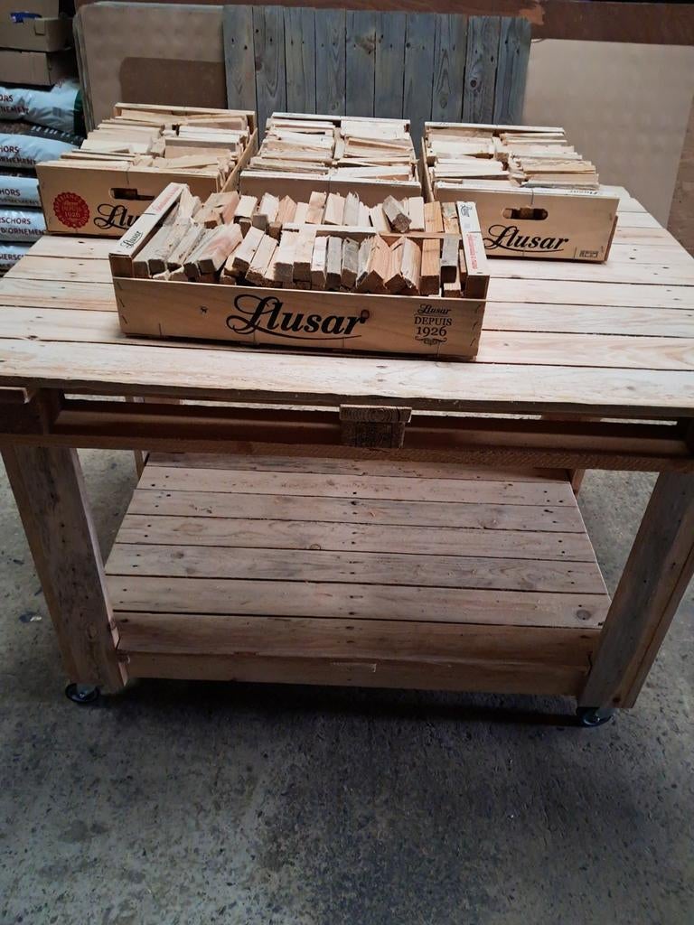 ALLUMAGE 5€, Jardin & Terrasse, Bois de chauffage, Enlèvement