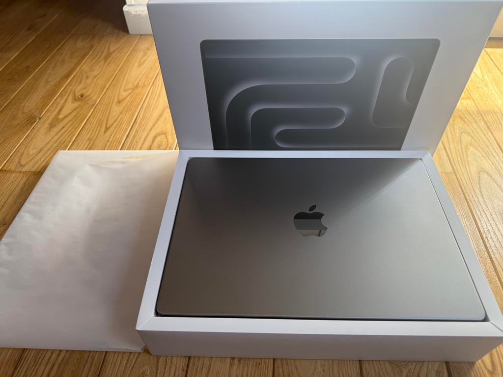 MacBook Pro M3 512 GB, met doos, oplader en factuur, Ophalen, Azerty