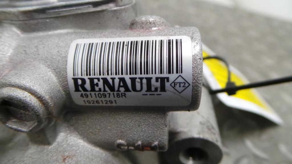 RENAULT MASTER DCI125 DUBBEL CABINE LUCHTVE STUURPOMP 2013, Enlèvement ou Envoi, Utilisé, Stiba membre