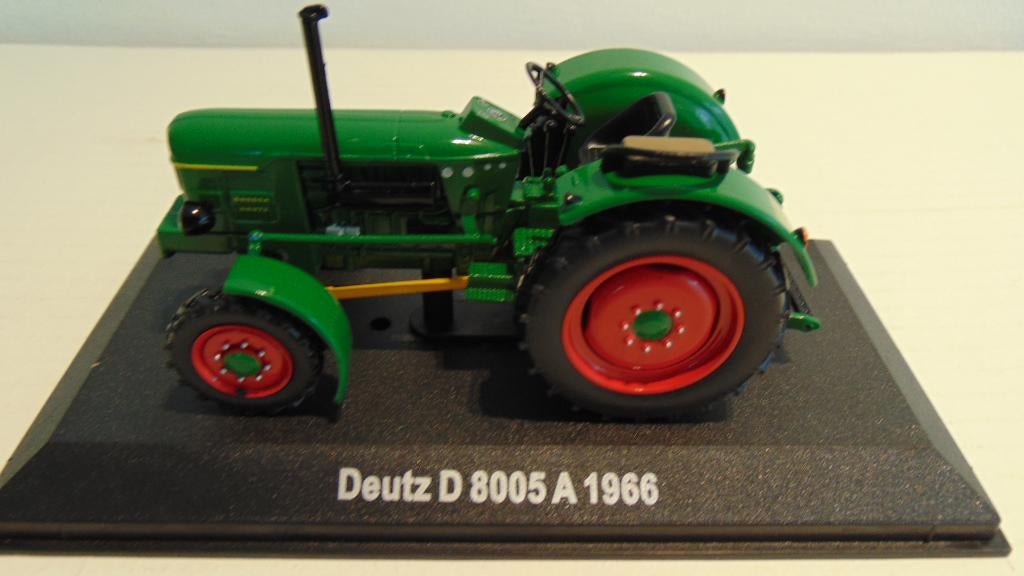 Hachette model Tractor DEUTZ D8005 A - 19681/43, Ophalen of Verzenden, Zo goed als nieuw, Tractor of Landbouw, Overige merken