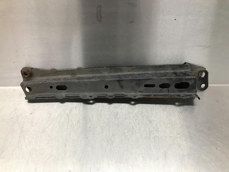 BERCEAU MOTEUR Toyota Auris (E15) (01-2006/09-2012), Utilisé, Toyota