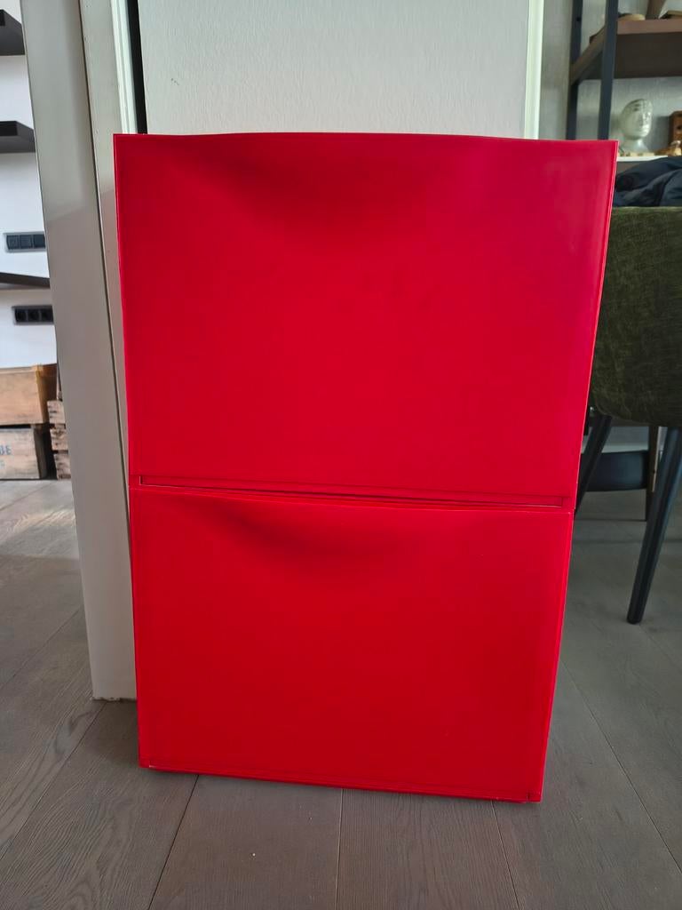 2 armoires à chaussures empilables rouges d'Ikea, Maison & Meubles, Armoires | Armoires à chaussures, Enlèvement