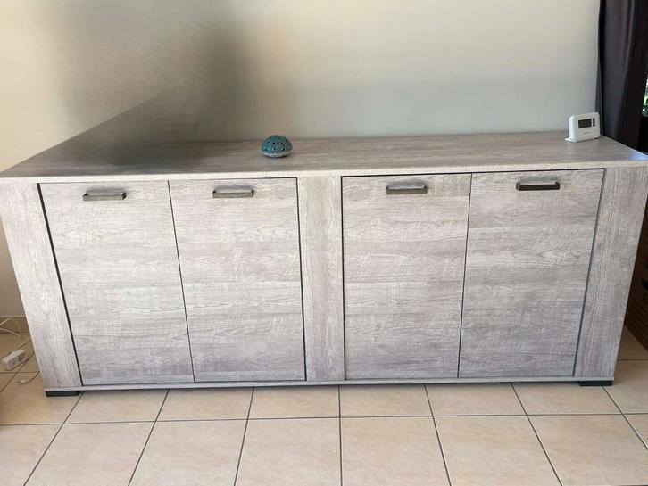 À DONNER Bahut 4 portes, Maison & Meubles, Armoires | Dressoirs, Enlèvement