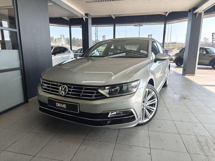 Volkswagen Passat, Autos, Volkswagen, Entreprise, Achat, Passat, Diesel, Euro 6, Berline, Automatique, Argent ou Gris, Noir, Cuir