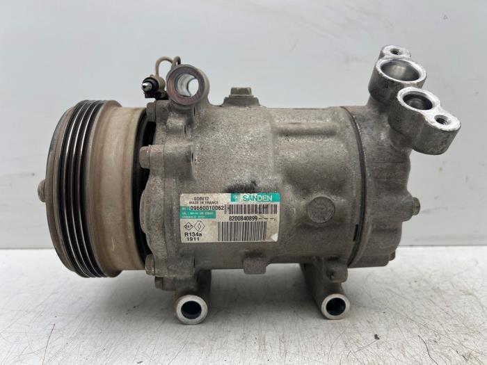 Aircopomp van een Dacia Sandero, Auto-onderdelen, Overige Auto-onderdelen, Dacia, Gebruikt, 3 maanden garantie, Ophalen of Verzenden