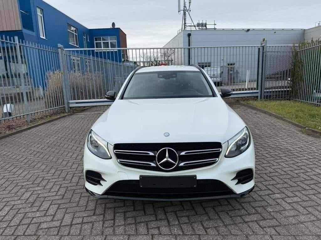 MERCEDES BENZ / GLC 250 D / 4 MATIC / BTW / VOL OPTIES /, Automaat, 4 cilinders, 2500 kg, Wit