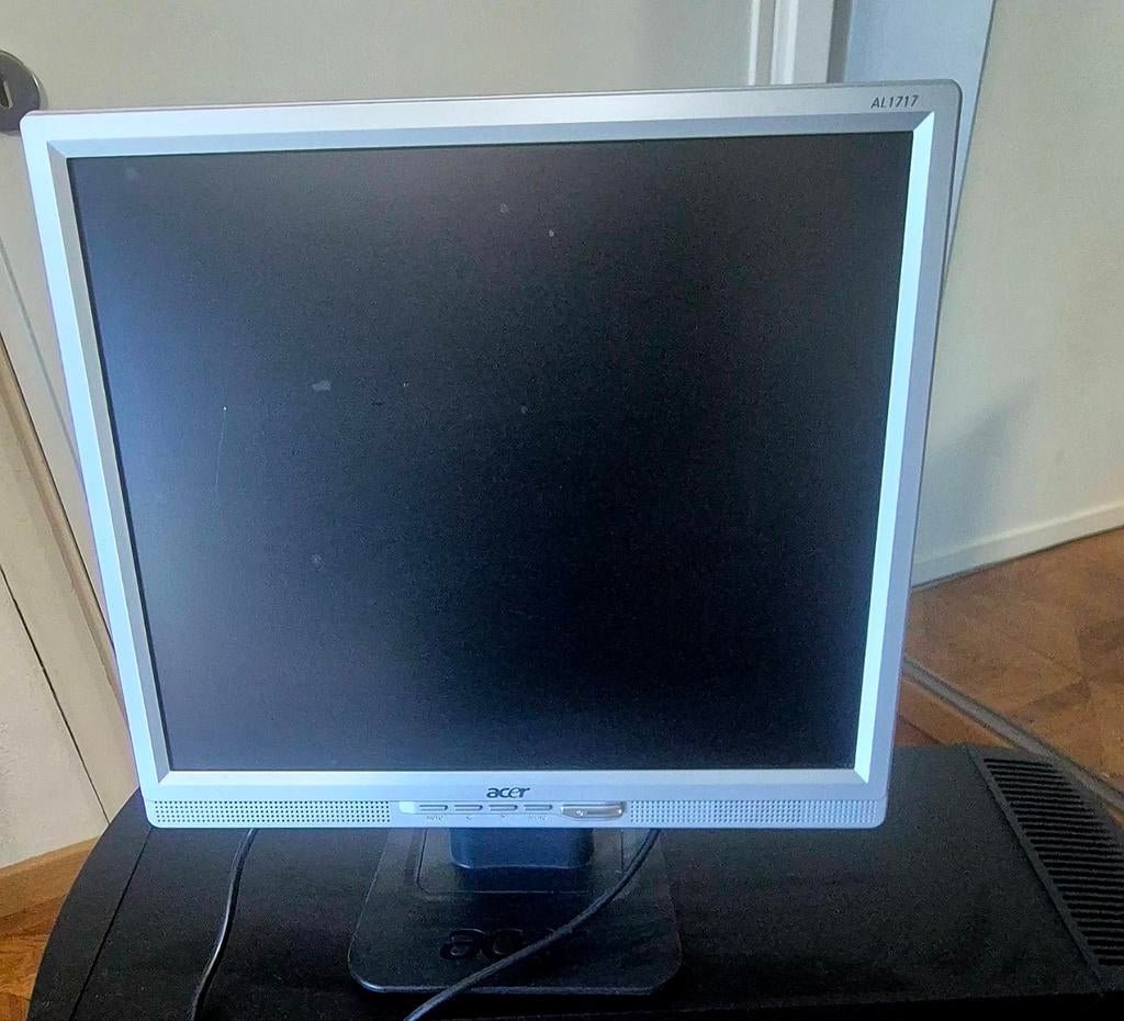 Computerscherm, Computers en Software, Monitoren, VGA, Ingebouwde speakers, Ophalen