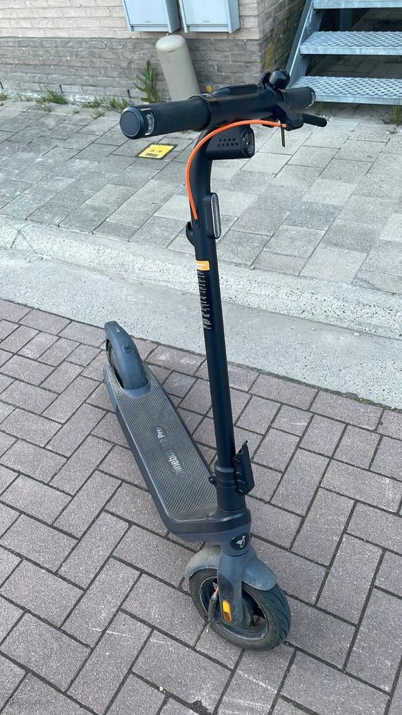 Ninebot E2 Pro elektrische step – €120 + klein slot, Ophalen