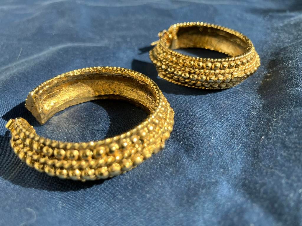 Grandes boucles d'oreilles vintage en or (signées « V »), Bijoux, Sacs & Beauté, Boucles d'oreilles, Enlèvement, Comme neuf, Or