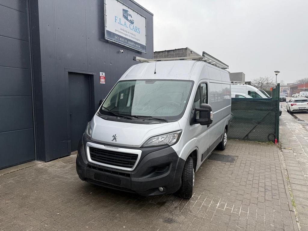 PEUGEOT BOXER 2.0HDI BJ2019 EURO6D AIRCO NAVIGATIE TREKHAAK, Entreprise, Noir, 96 kW, Diesel