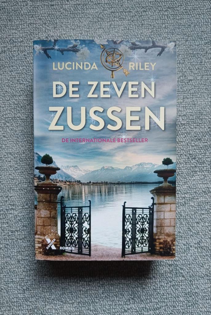 Lucinda Riley - De zeven zussen, Boeken, Literatuur, Zo goed als nieuw, Ophalen