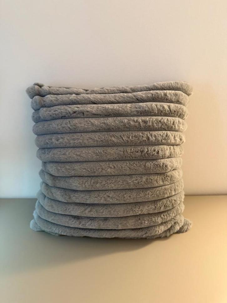 Limited Edition Slate Calm Sierkussen – stijlvol & gezellig, Huis en Inrichting, Woonaccessoires | Zuilen en Pilaren, Nieuw, Verzenden