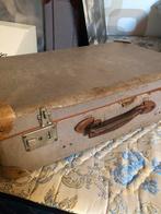 Zeer oude vintage koffer, Huis en Inrichting, Woonaccessoires | Kisten, Ophalen, Minder dan 50 cm, Gebruikt, 50 tot 100 cm