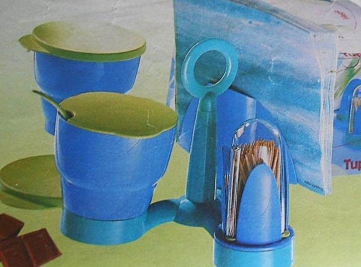 Tupperware: Geweldig tafeltrio vanwege zijn service, Huis en Inrichting, Keuken | Tupperware, Nieuw, Blauw, Groen, Ophalen of Verzenden