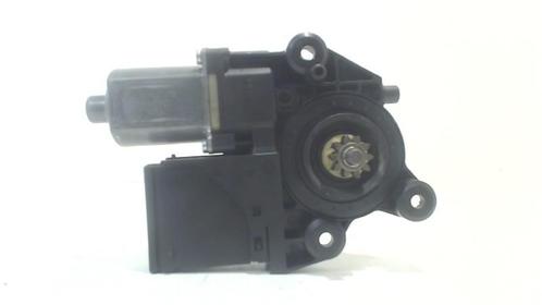 MOTEUR LEVE VITRE ELECTRIQUE AVANT DROIT (0130822473), Autos : Pièces & Accessoires, Carrosserie & Tôlerie, Renault, Avant, Droite