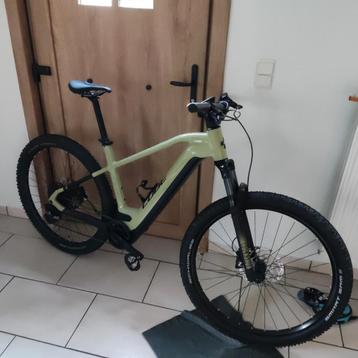 Emtb Cube reaction Exc 750Wh disponible aux enchères