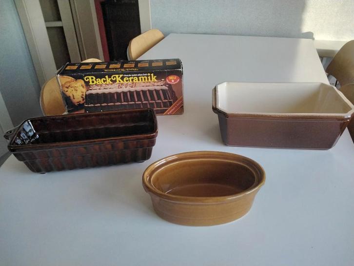 Oude serviesgoed/terrines/geglazuurde keramische vorm, Huis en Inrichting, Keuken | Servies, Gebruikt, Keramiek, Ophalen of Verzenden