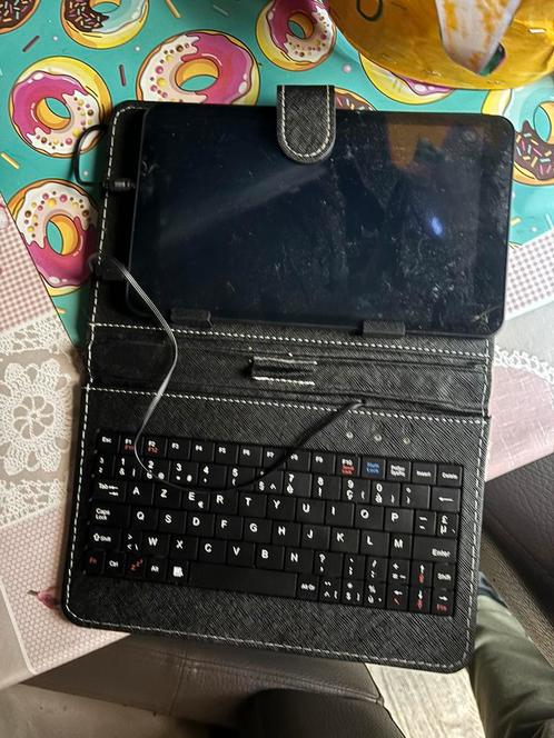 Tablet met toetsenbord met usb kabel maar zonder blokje, Computers en Software, Android Tablets, Gebruikt, Wi-Fi, 7 inch of minder