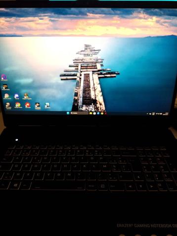 Gaming laptop erazer defender p10, Computers en Software, Ophalen, Gebruikt, Met videokaart, 2 tot 3 Ghz
