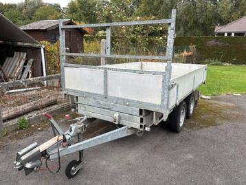 ELEKTRISCHE KIEPWAGEN VAN 3.00X1.80M 2.70T  beschikbaar voor biedingen