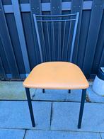 Keukenstoelen, Ophalen