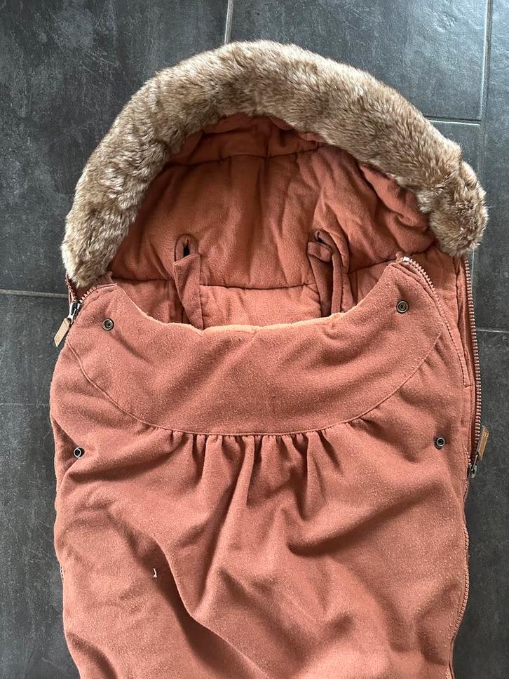 Voetenzak Elodie Details ‘burnt clay’, Kinderen en Baby's, Buggy's, Zo goed als nieuw, Overige merken, Voetenzak, Ophalen