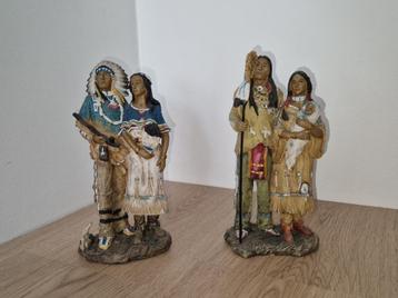 Set van 2 Indiase figuren beschikbaar voor biedingen