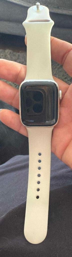 Apple Watch SE sterrenlicht 40mm met extra bandje, Handtassen en Accessoires, Smartwatches, Gebruikt, iOS, Roze, Afstand, Calorieverbanding