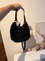 Fluffy bag, Ophalen