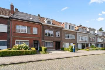 Huis te koop in Sint-Amandsberg, 4 slpks