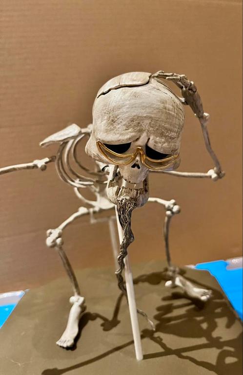 Elder gutknecht corpse bride tim burton, Verzamelen, Film en Tv, Zo goed als nieuw, Film, Ophalen