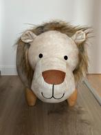 Leeuw om op te zitten, Enlèvement