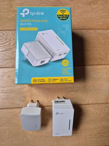 TPLink AV600 TL-WPA4220KIT + 2 extra wifi extenders beschikbaar voor biedingen