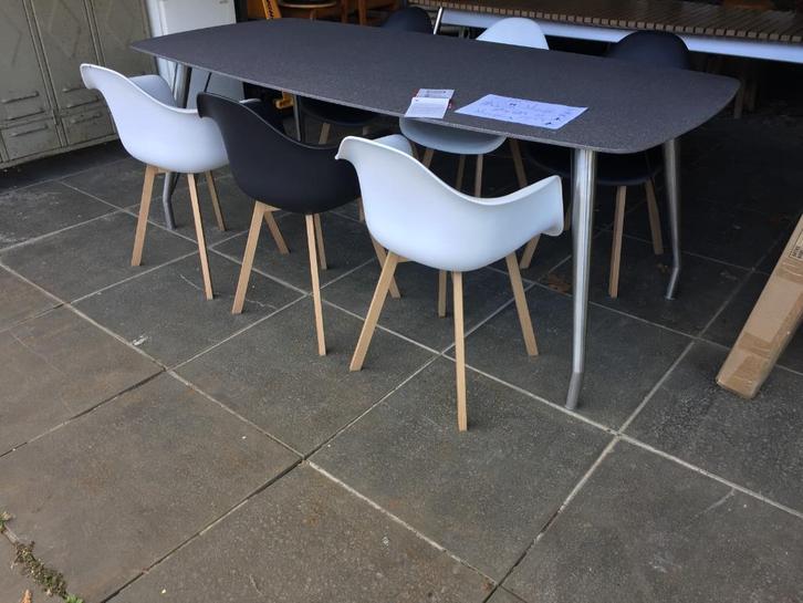 Designtafel voor binnen of buiten / 210 x 100 cm / Nieuw !, Huis en Inrichting, Tafels | Eettafels, Nieuw, 200 cm of meer, Vijf personen of meer