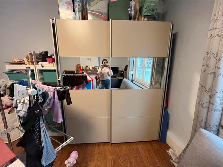 Garde robe - aide pour demonter, Huis en Inrichting, Kasten | Kleerkasten, Zo goed als nieuw, 200 cm of meer, 150 tot 200 cm, 50 tot 75 cm