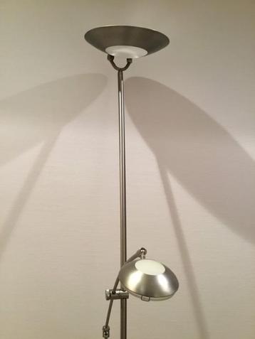 vloerlamp beschikbaar voor biedingen