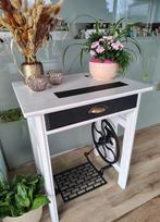 Deco naaitafel/naaikastje, Ophalen, Zo goed als nieuw