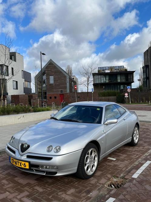 Magnifique Alfa Romeo Gtv 2.0 Turbo v6, Autos, Alfa Romeo, Particulier, GTV, ABS, Air conditionné, Bluetooth, Sièges sport, USB